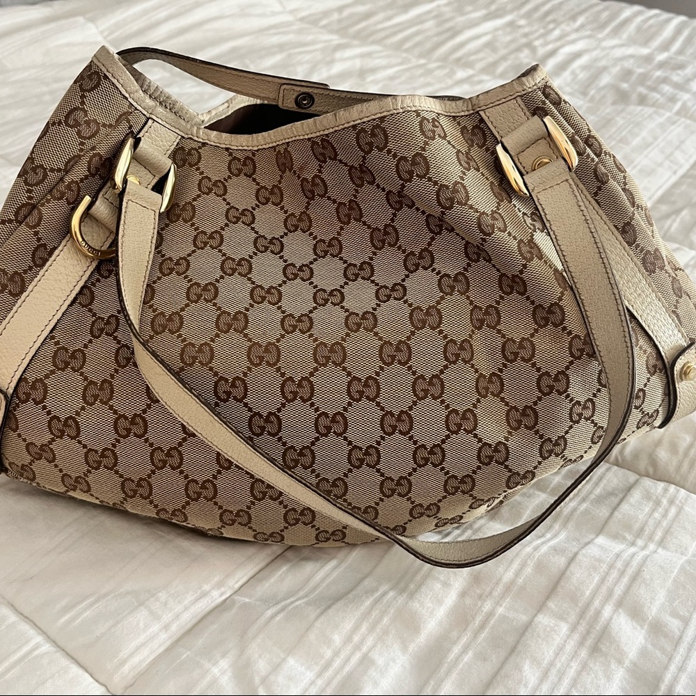 Authentic GUCCI canvas shoulder handbag